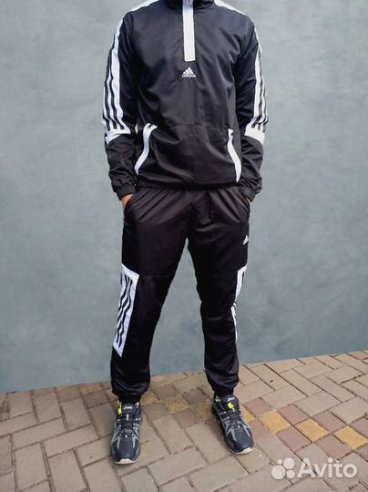 Спортивные костюмы Adidas