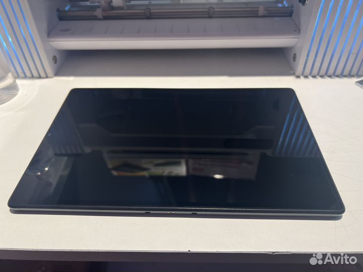 Планшет Lenovo TB X606X