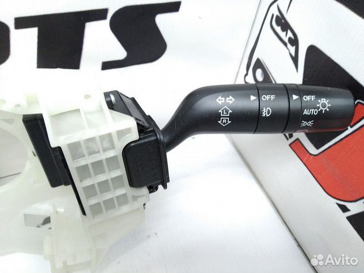 Подрулевые переключатели Mazda Axela