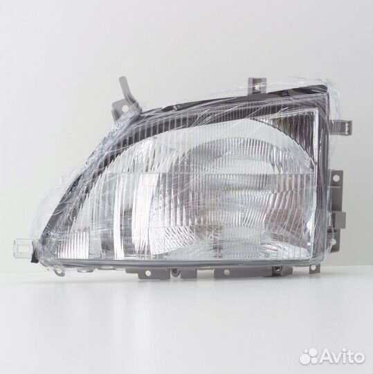 Фара toyota dyna с 1999 г левая, zevs