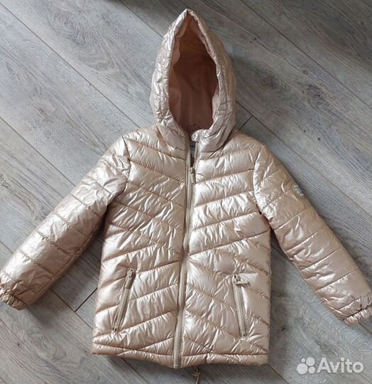 Куртка на девочку
