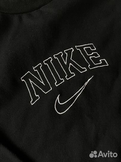 Свитшот Nike вышивка