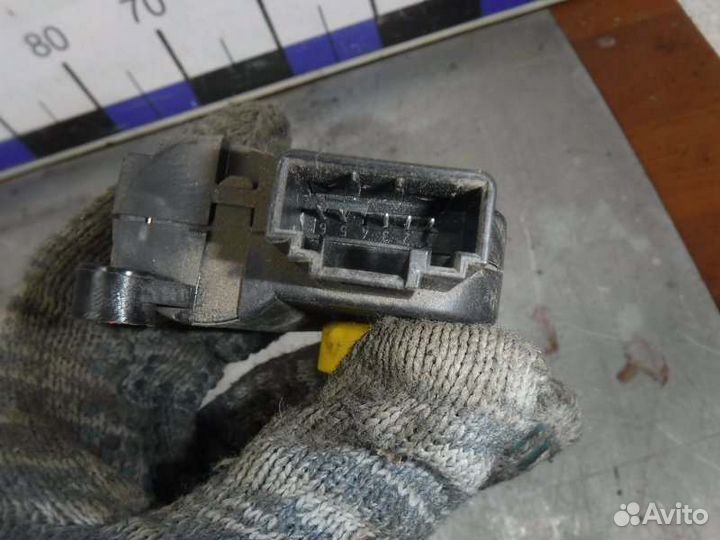 Моторчик заслонки отопителя Skoda Octavia A4 BFQ