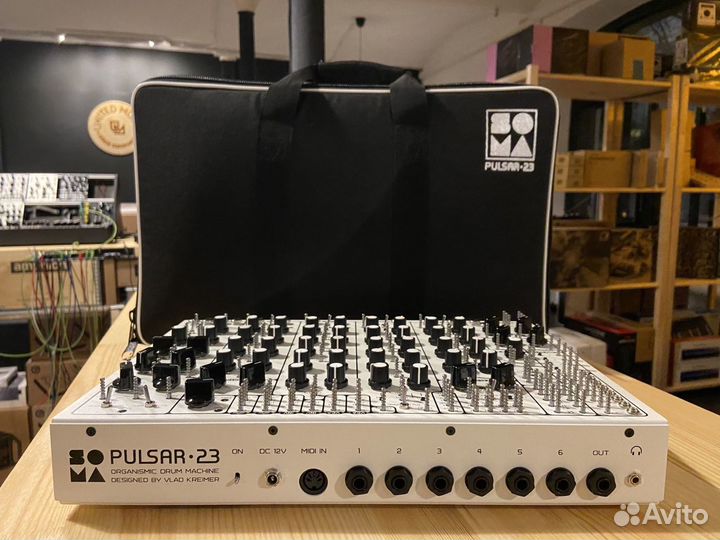 Soma Pulsar 23 white drum machine в Наличии