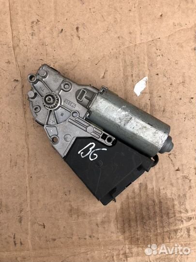 Моторчик На люк на Фольксваген пассат Б6