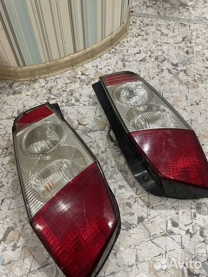 Стоп сигнал mitsubishi mirage dingo CQ1A