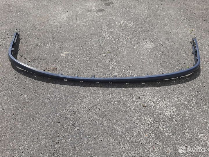 Молдинг заднего бампера Volkswagen passat