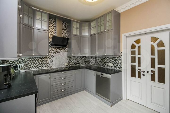 4-к. квартира, 112,1 м², 5/10 эт.