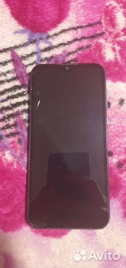 Телефон Honor 8s