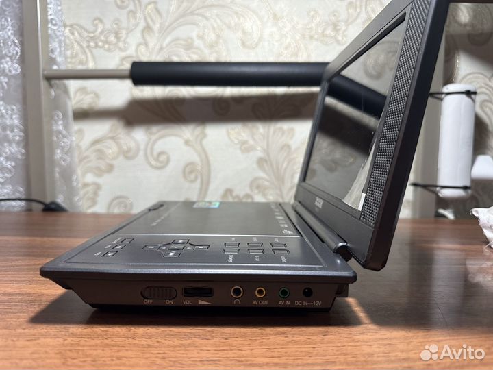 DVD плеер BBK PL911TI