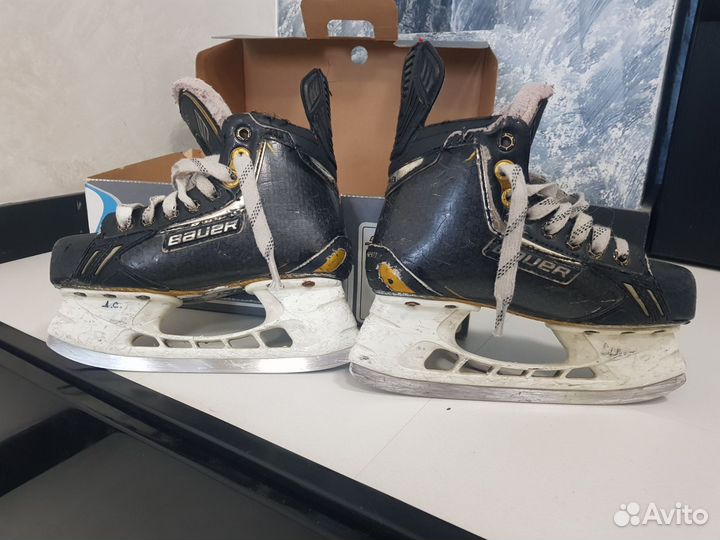 Хоккейные коньки bauer