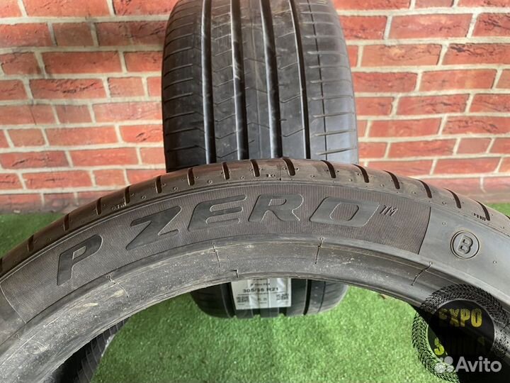 Pirelli P Zero PZ4 305/35 R21 109Y