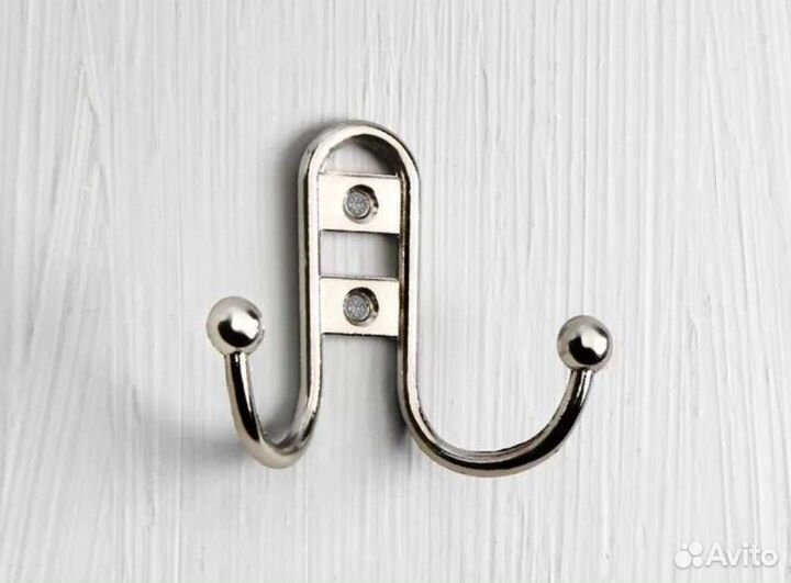 Крючок мебельный двухрожковый