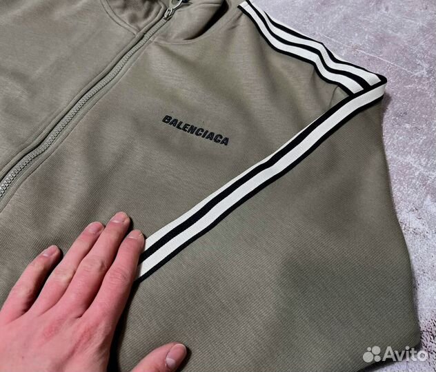 Спортивные костюмы Balenciaga