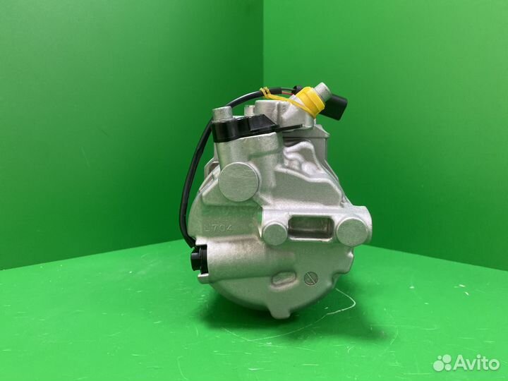 Компрессор кондиционера Volkswagen Transporter T5