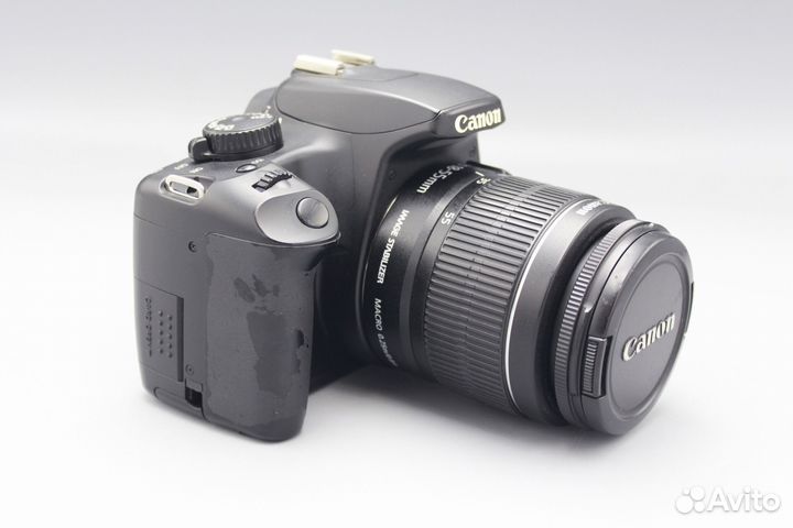 Canon EOS 1000D kit EF-S 18-55mm II(12.800 кадров)