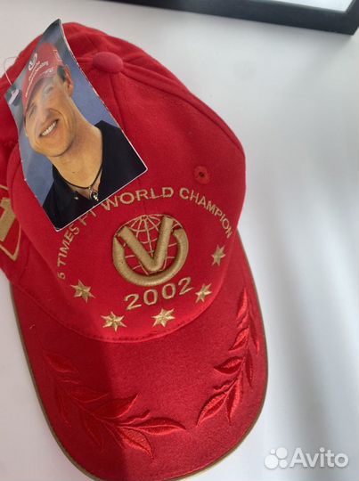 Кепка Ferrari от Михаэля Шумахера 2002