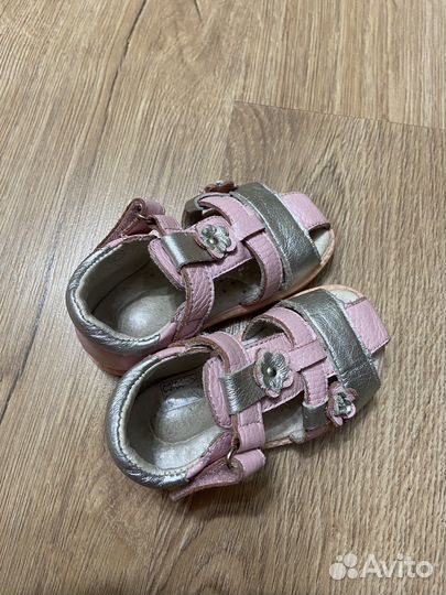 Сандали для девочки