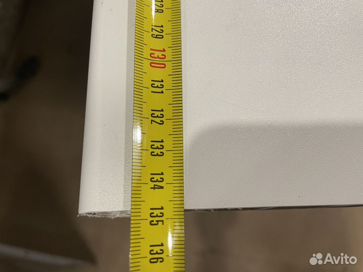 Подоконник оконный пвх бу 135 * 55 см