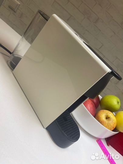 Кофемашина капсульная nespresso
