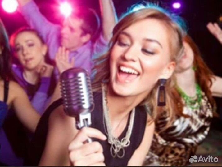 Хостес в азиатское караоке