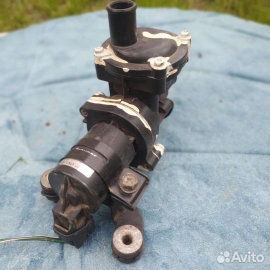 Помпа инвертора 87260-47010 тойота приус