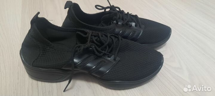 Кроссовки для танцев 40 размер маломерки