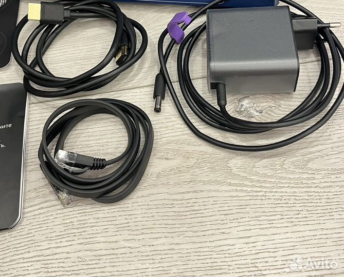 Яндекс.Станция Макс красная zigbee б/у 2 недели