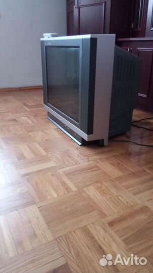 Телевизор б/у