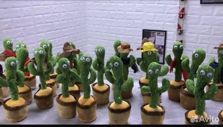 Поющий танцующий кактус