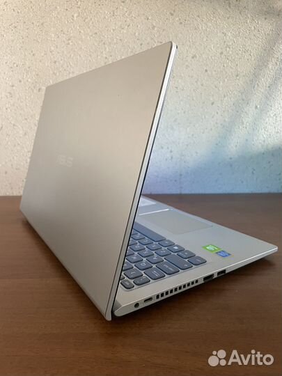 Игровой ноутбук Asus MX130 8GB SSD