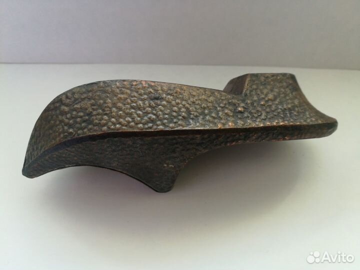 Медная туфелька пепельница