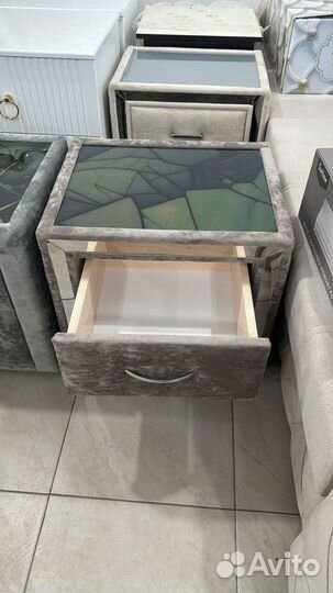 Тумба прикроватная