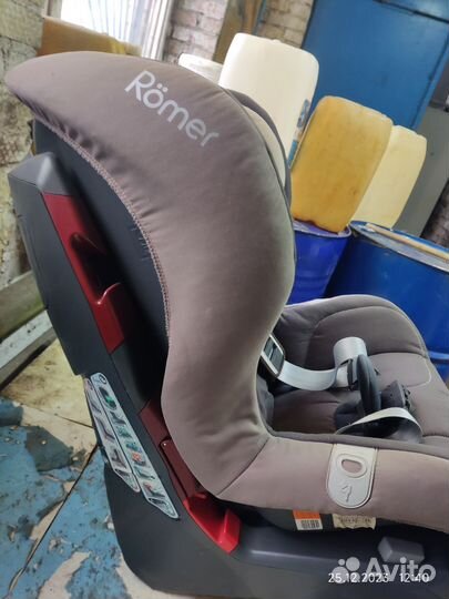 Детское автокресло britax romer safefix plus 9-18