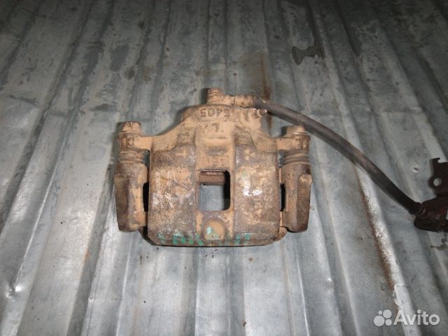 Суппорт Galant (93-06) пер. L б\у