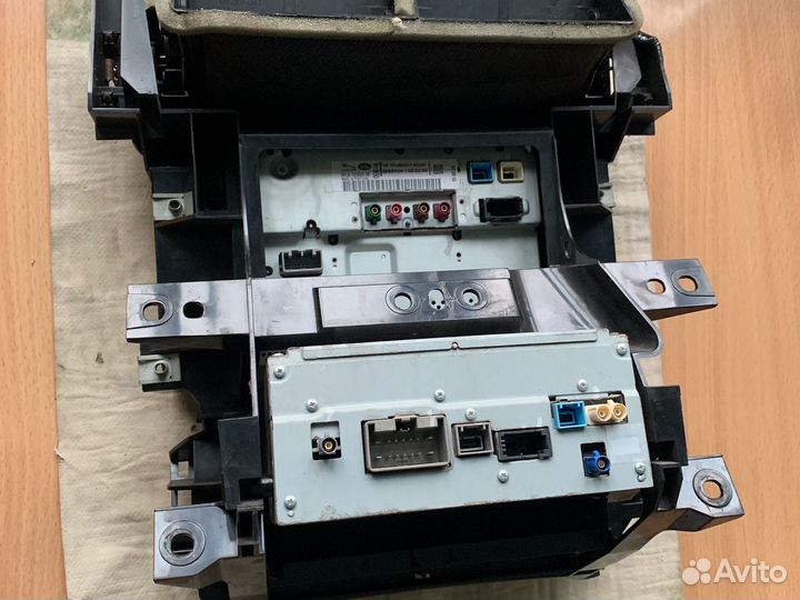 Штатная мультимедиа Land Rover Voque RR sport L405