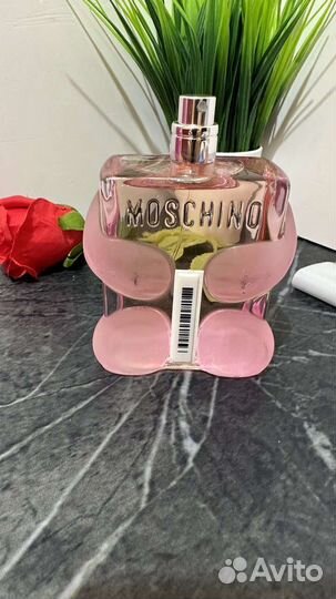 Moschino Toy 2 Bubble Gum 98 мл с витрины