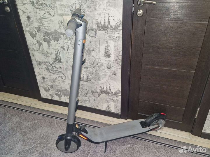 Электросамокат Ninebot KickScooter ES2