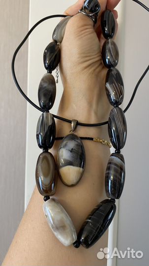 Комплект из натуральных камней агата