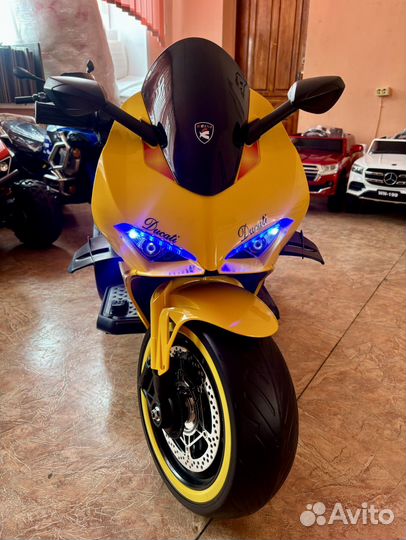 Новый большой трицикл детский