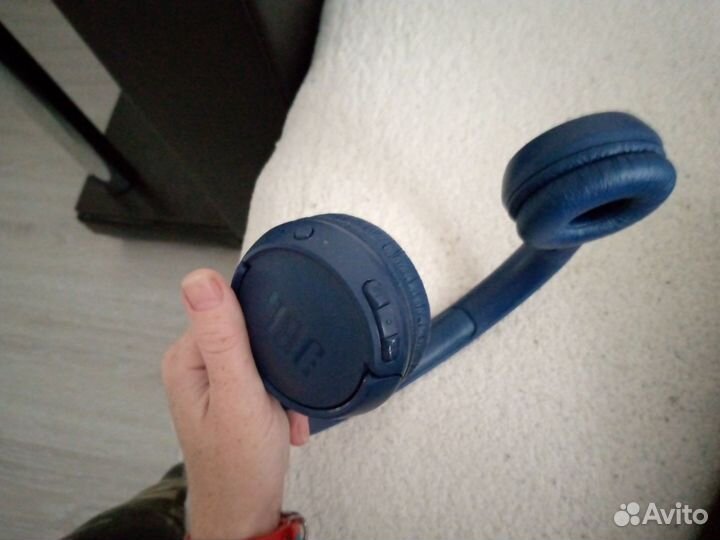 Беспроводные наушники jbl