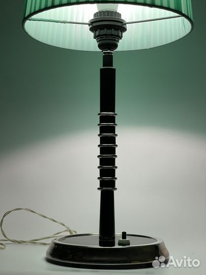 Лампа настольная