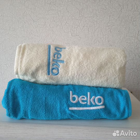 Махровые полотенца 140х70