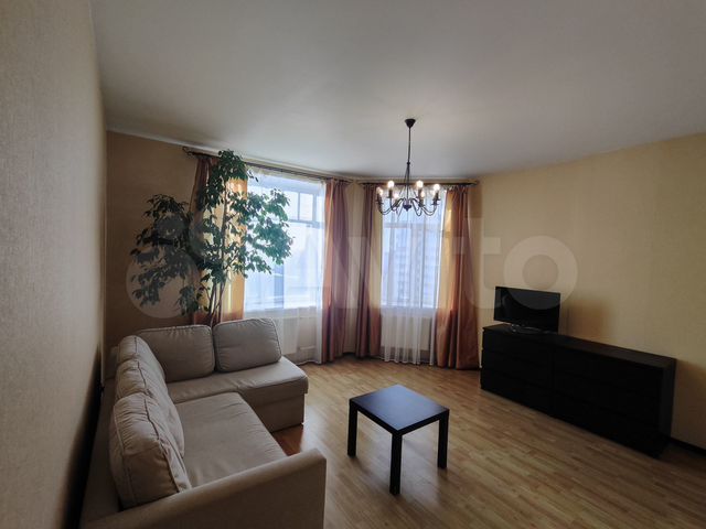 2-к. квартира, 76,1 м², 8/8 эт.