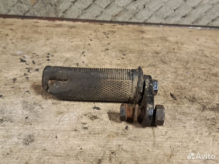 Подножка пассажира на мотоцикл иж