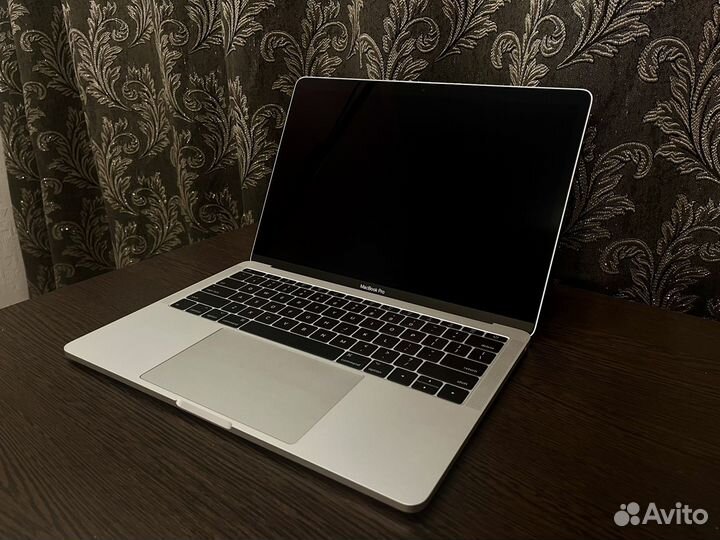 Macbook Pro 13 2017 A1708