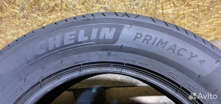 Michelin Primacy 4 215/65 R17
