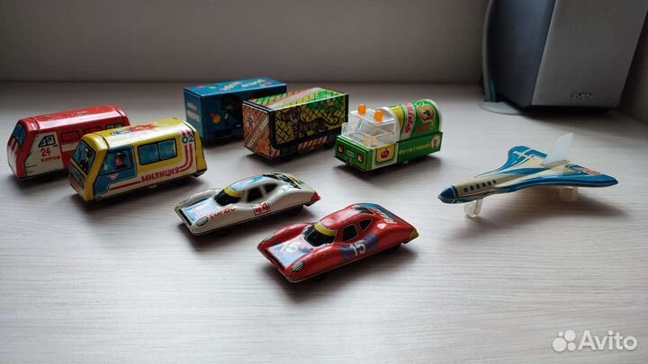 Металлические машинки, самолёт, цирк, спецслужбы