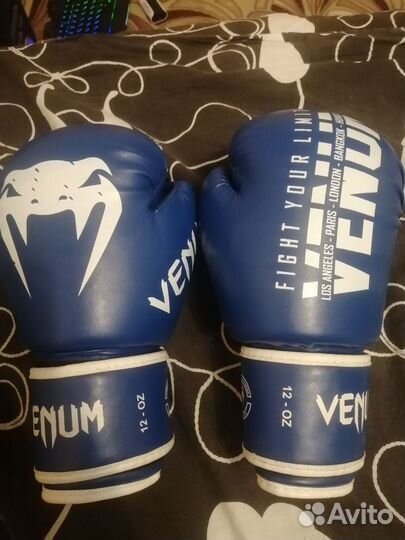 Боксерские перчатки 12 oz venum