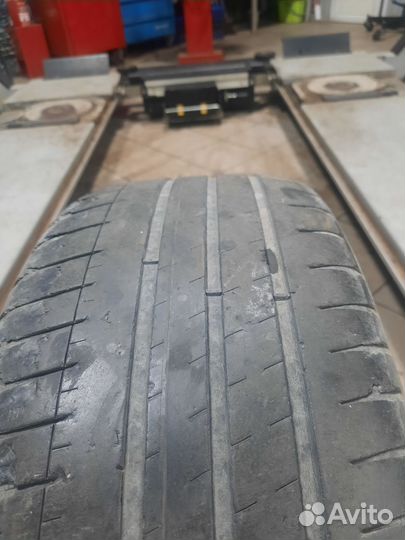 Michelin Pilot Sport 3 235/45 R18
